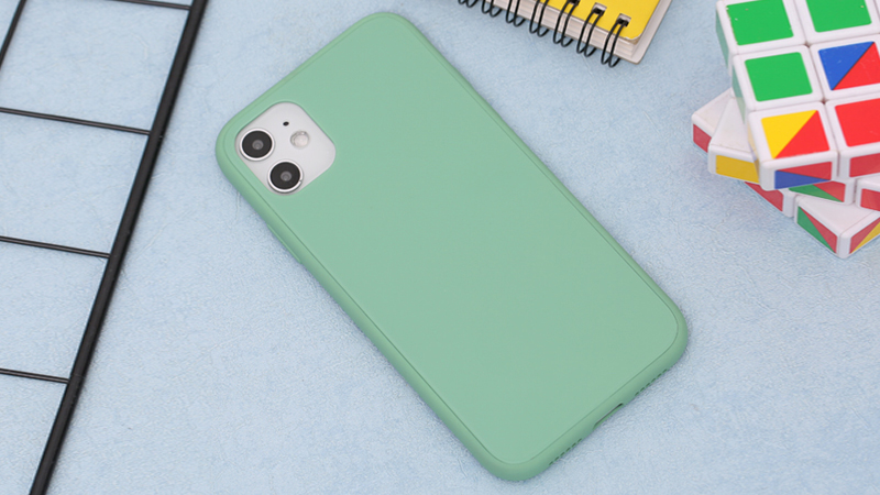 Xiaomi đưa ra lý do rất thuyết phục để tháo ốp lưng khỏi smartphone