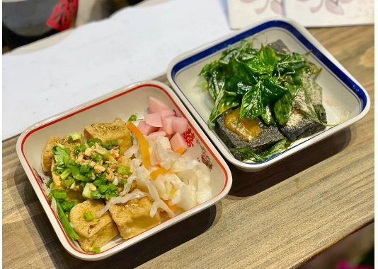 Khách chờ 2 tiếng, đến suốt 3 ngày ăn đậu hũ thối ‘hot’ nhất TP.HCM