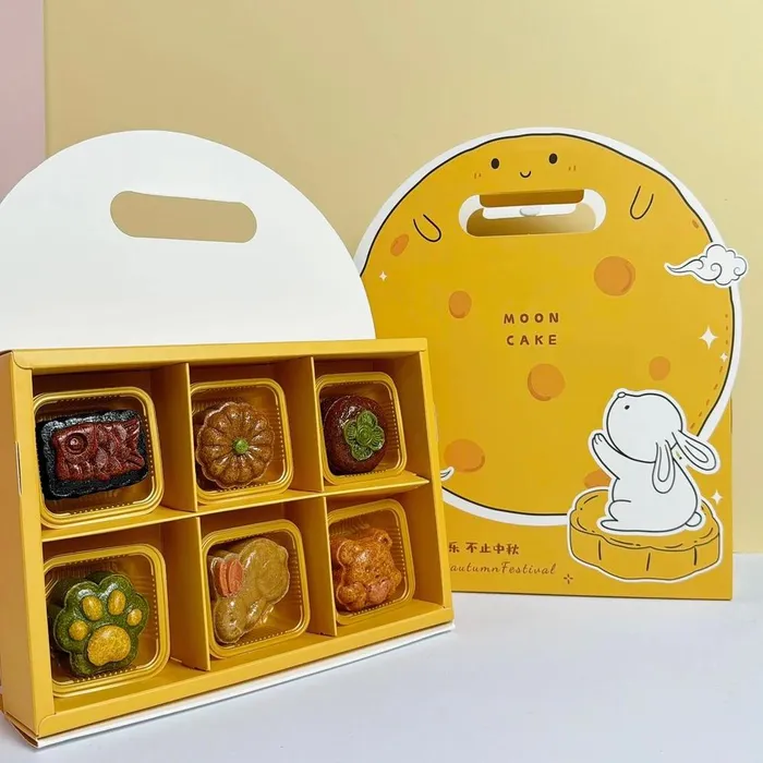 Độc lạ bánh trung thu dành cho chó mèo