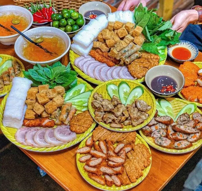 Điểm danh quán bún đậu mắm tôm ngon ở TP.HCM