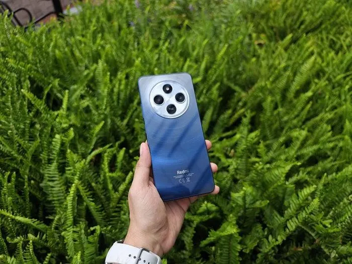 Xiaomi ra smartphone Redmi 14C giá rẻ cho người chuyển máy 2G sang 4G