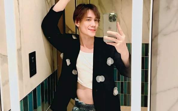 Ngỡ ngàng với diện mạo mới của nam ca sĩ Chiếc khăn gió ấm