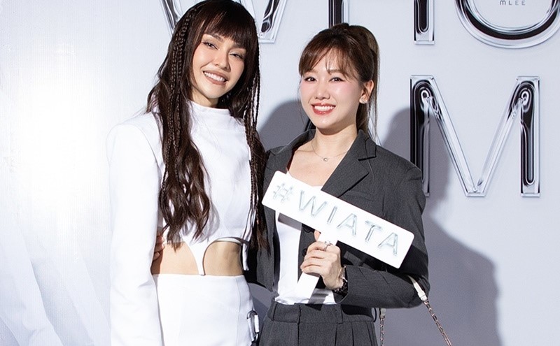 Showbiz 18/9: Hari Won gây tranh cãi, Akira Phan tiết lộ chuyện nợ nần