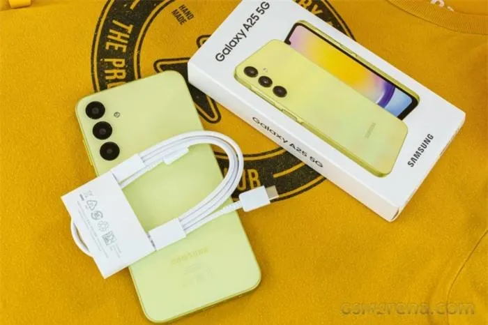 Đây là chiếc điện thoại Samsung giá rẻ dưới 6 triệu đáng mua nhất hiện nay, thiết kế lẫn trang bị xịn như Galaxy S24