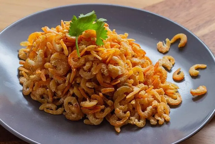 Nên mua sẵn những thực phẩm gì để phòng ngập lụt?