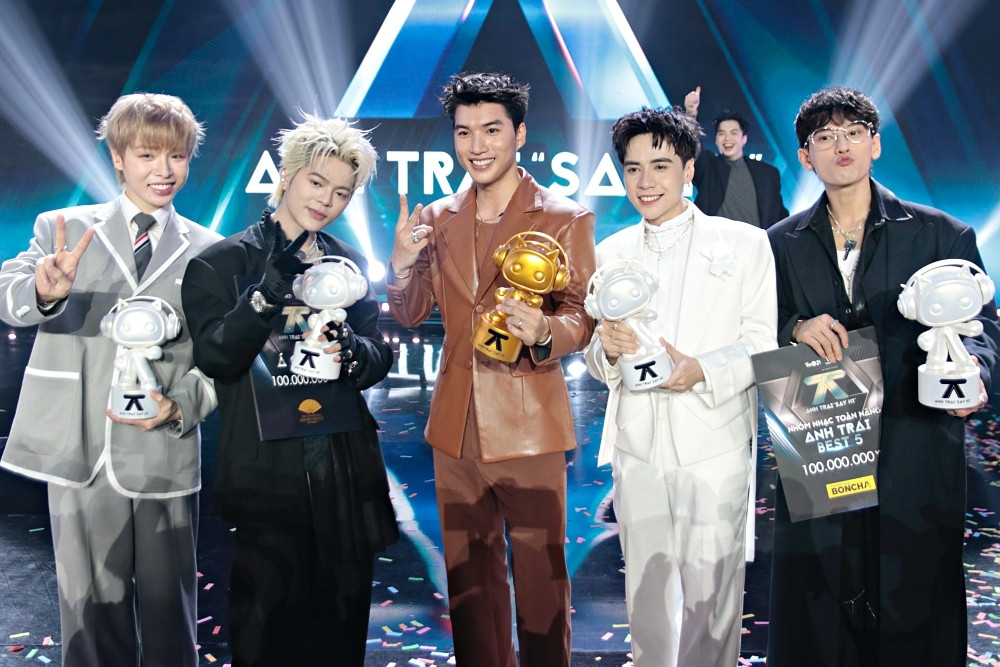 Lên án chuyện ‘ném đá’ quá khứ nghệ sĩ