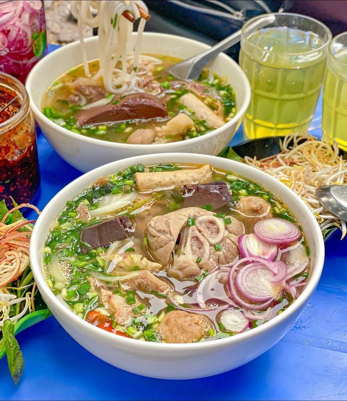 Top 5 quán bún bò Huế ngon ở Hà Nội, thực khách ‘trung thành’ suốt bao năm