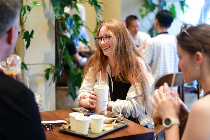 Khách ngoại tại TP.HCM dửng dưng với trà đặc sản