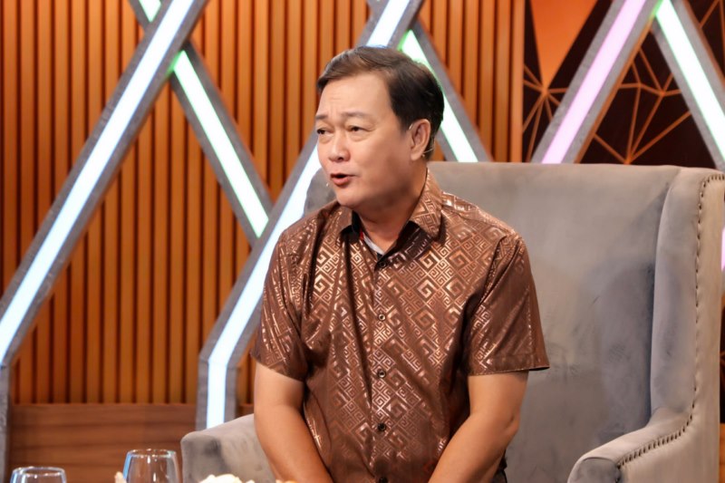 Mai Dũng được thầy khuyên đi đóng hài vì khán giả cứ thấy là cười