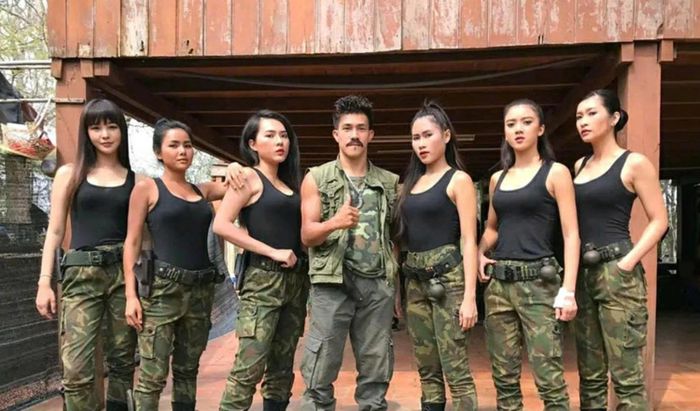 Phim Việt bán 3 vé/ngày, lỗ nặng nhất lịch sử, đạo diễn nói: ‘Chỉ muốn im lặng’