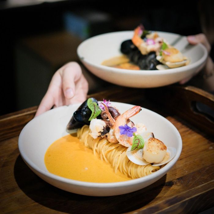 5 nhà hàng ‘sưởi ấm’ cuộc hẹn khi TP.HCM lạnh nhất từ đầu mùa