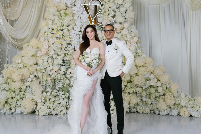 Dàn hoa hậu, diễn viên nổi tiếng dự đám cưới Khánh Vân và chồng hơn 17 tuổi