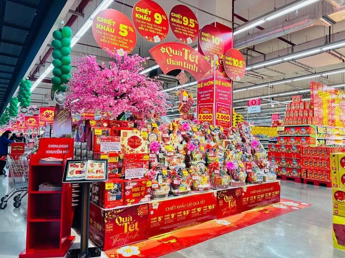 Giỏ quà Tết dầu ăn, nước mắm lên ngôi