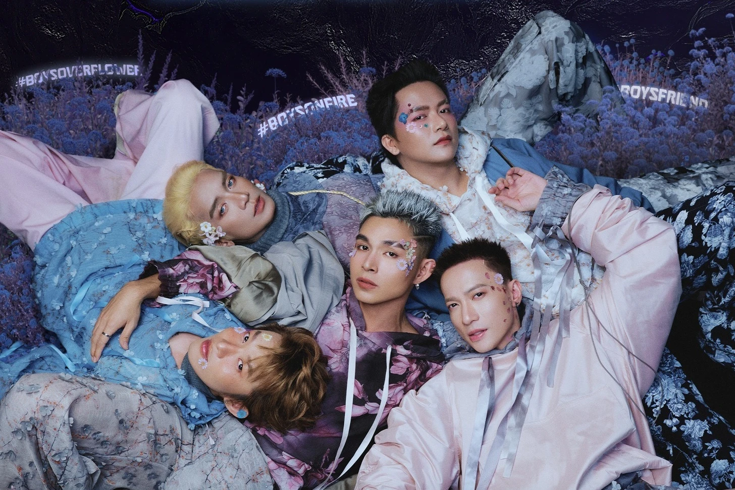 Nhóm nhạc từ gameshow chưa gây ấn tượng