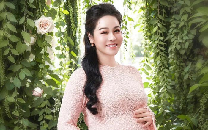 Nhật Kim Anh đính chính tin đồn đời tư