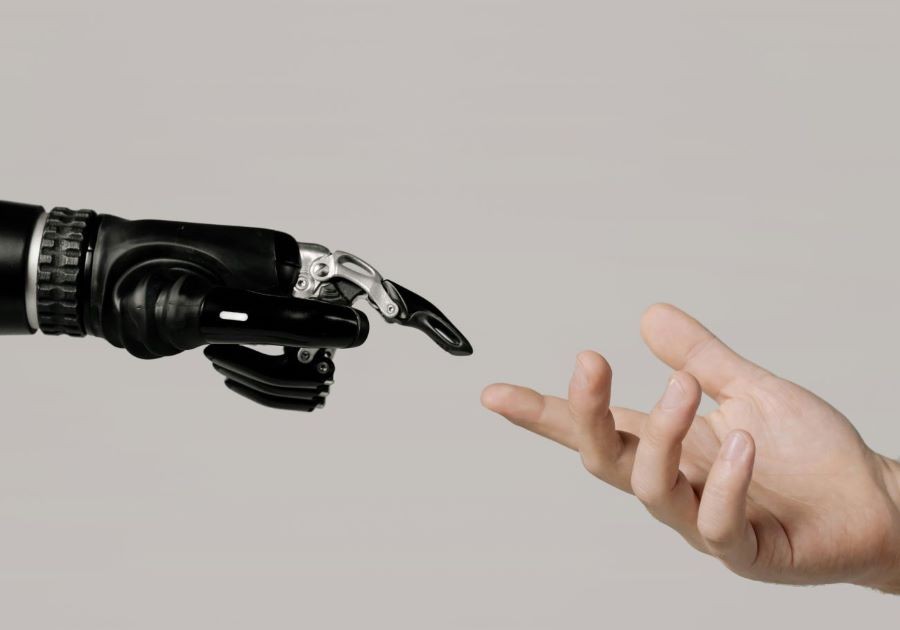 Vì sao cổ phiếu FPT mất gần 12.000 tỉ đồng?