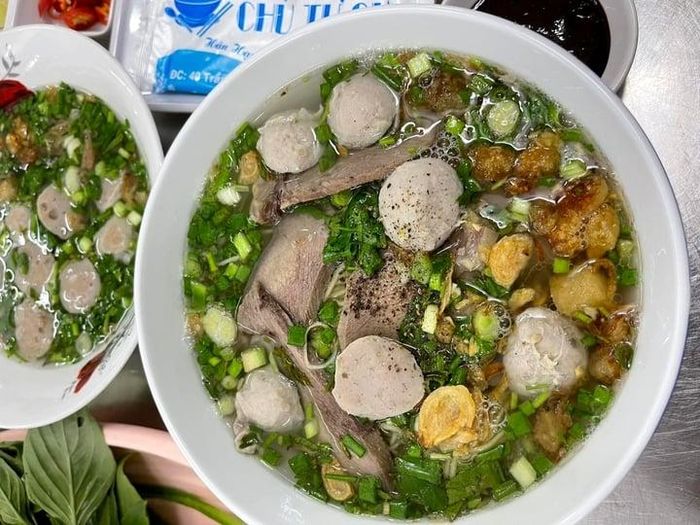 Cách nấu hủ tiếu bò viên cực ngon