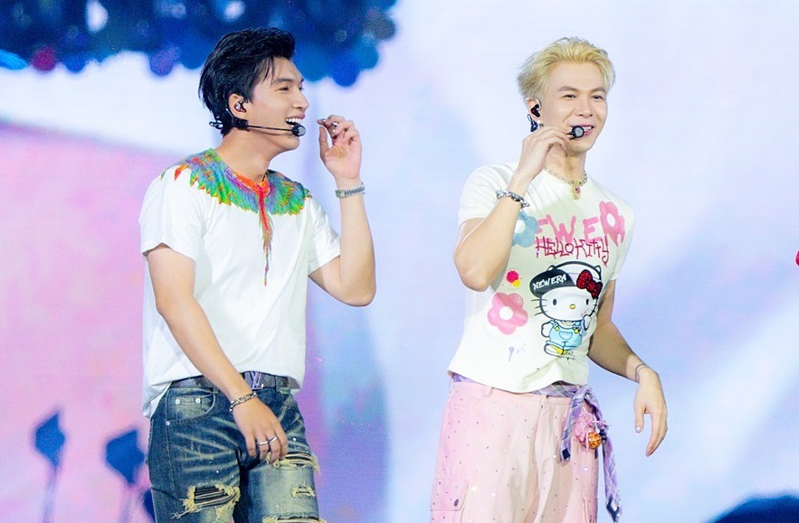 Lùm xùm ở rạp chiếu phim ‘Anh trai say hi’