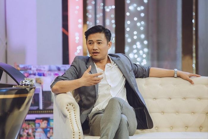 Chuyện quái lạ gì đang xảy ra sau lễ tang Quý Bình?