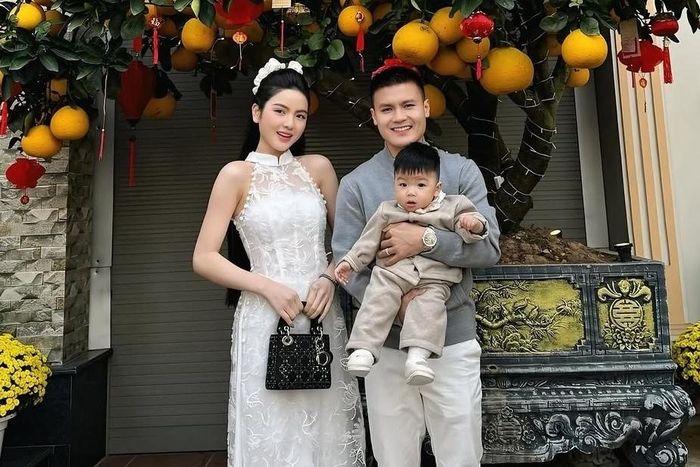 Chu Thanh Huyền làm giám đốc, khoe thu nhập tiền tỷ