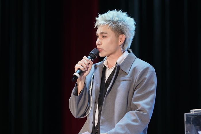 Jun Phạm gây tranh cãi