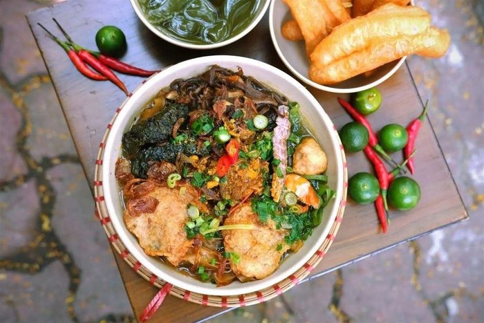 Food tour Hải Phòng, TP.HCM ngập món mới sau sáp nhập