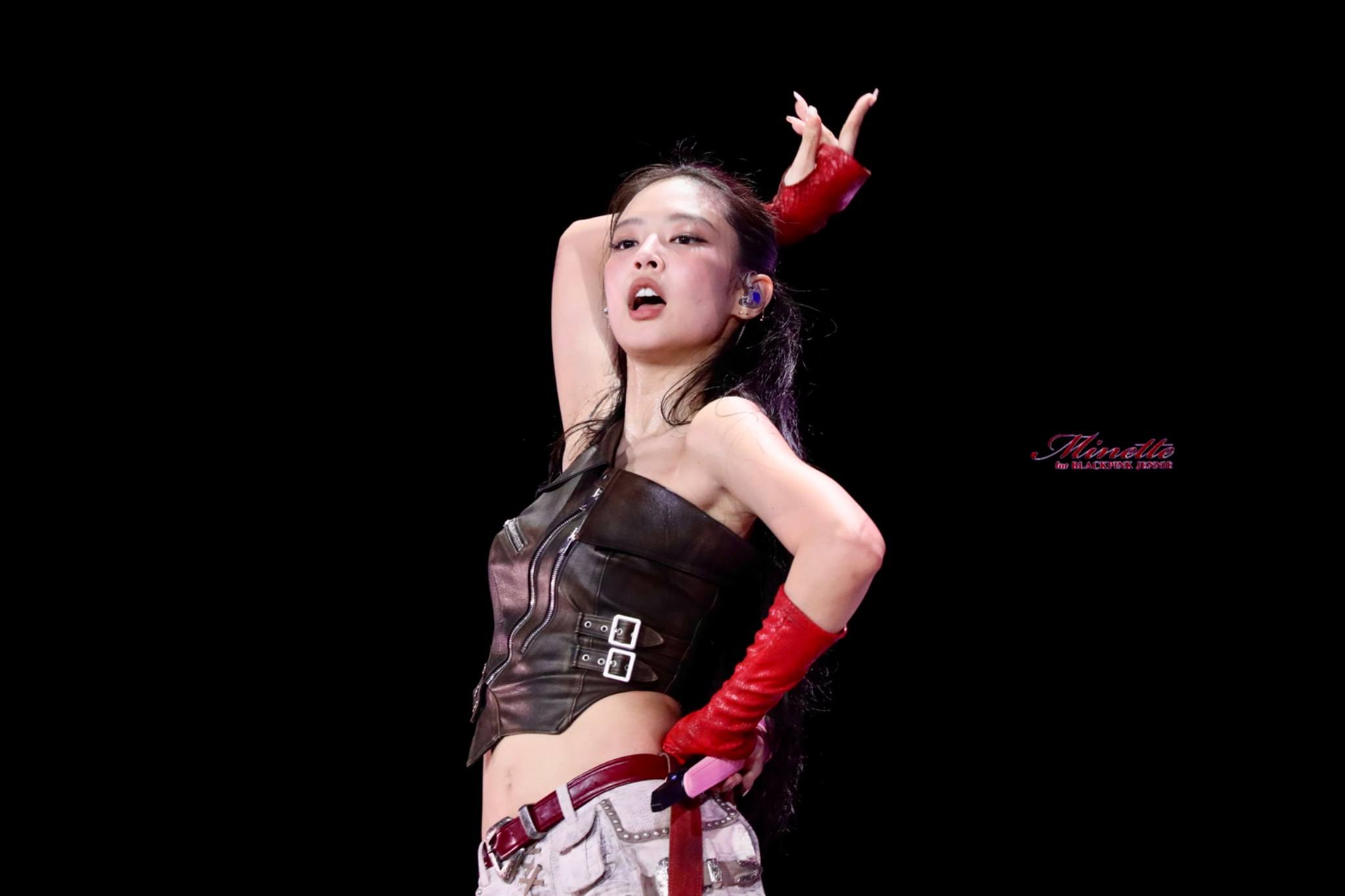 Jennie gây tranh cãi