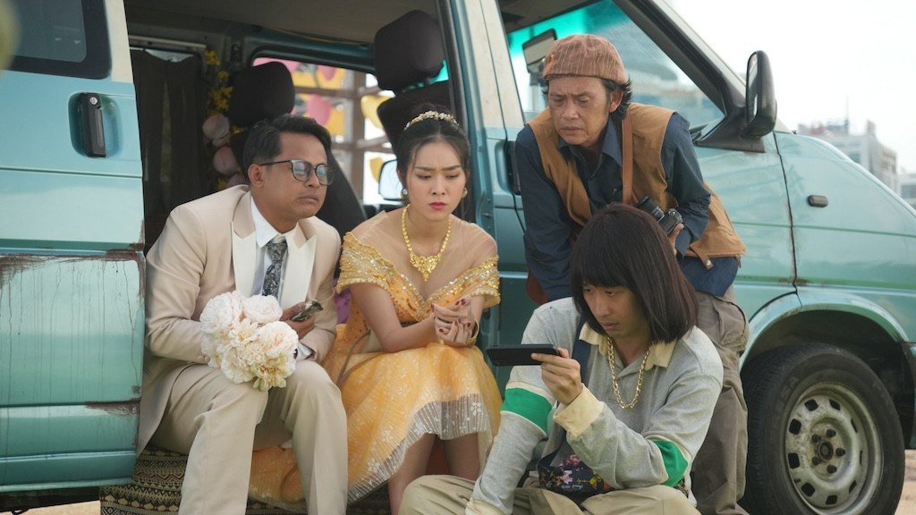 ‘Làm giàu với ma 2’: Không nhận ra Hoài Linh