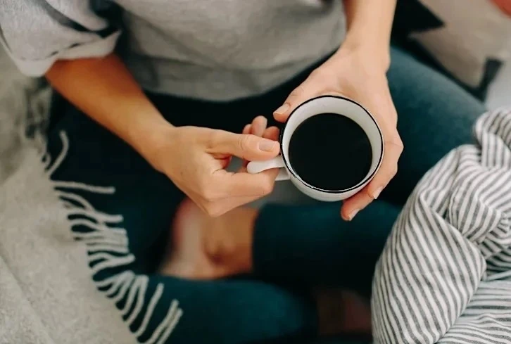 Thời điểm uống cà phê rất hại nhưng nhiều người mắc