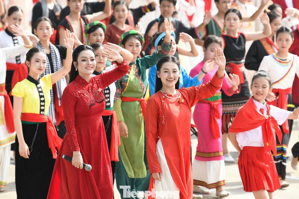 200 nghệ sĩ tiến về Quảng trường Ba Đình sáng 2/9