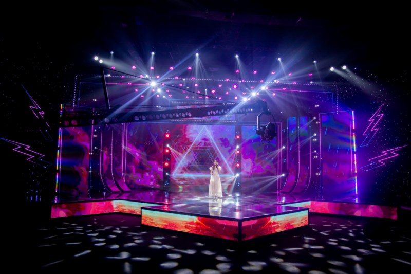 <strong>Ba producer Bảo Kun, Melyd K, Chí Tâm chạy đua lên sân khấu để giành thí sinh Ngân Nara</strong>