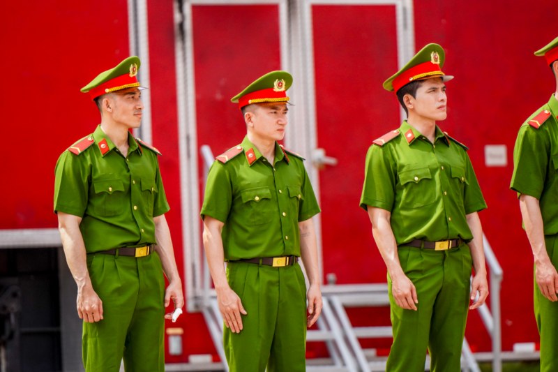 <strong>Liên Bỉnh Phát tiết lộ lý do rút khỏi Chiến Sĩ Quả Cảm</strong>