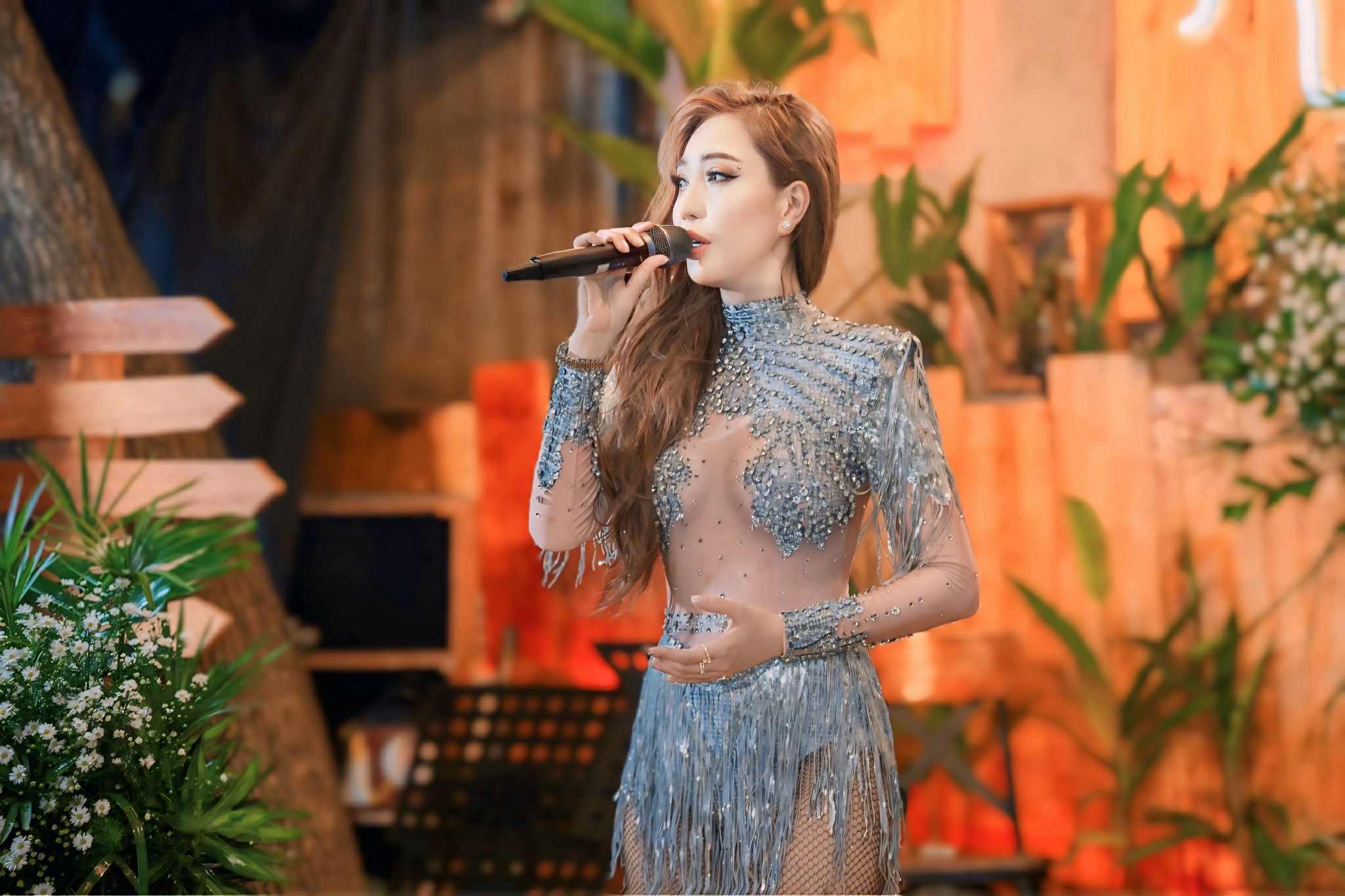 Dàn sao Việt hội tụ trong tiệc sinh nhật của ca sĩ Lâm Triệu Minh