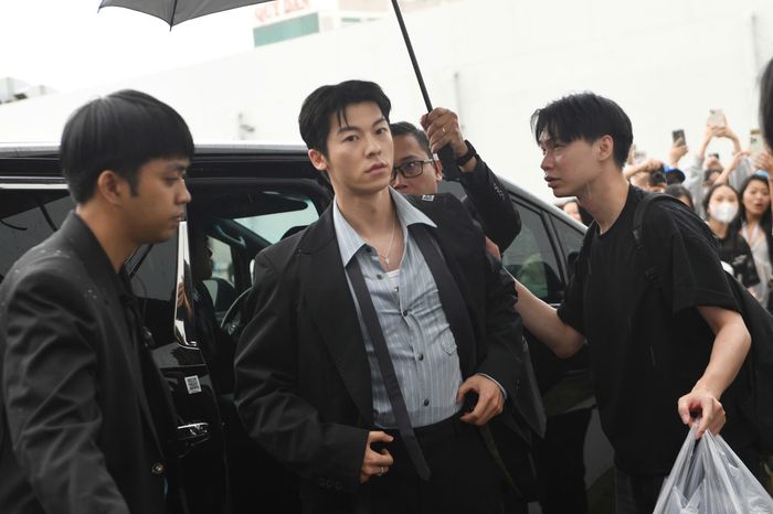 Mỹ nam Hứa Quang Hán trong vòng vây fan ở TP.HCM