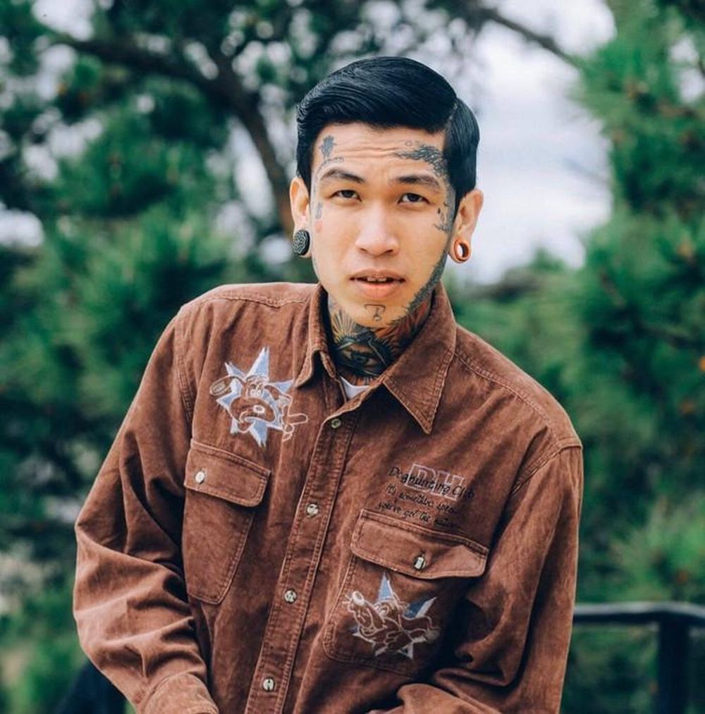 Rap Việt bùng nổ tranh cãi