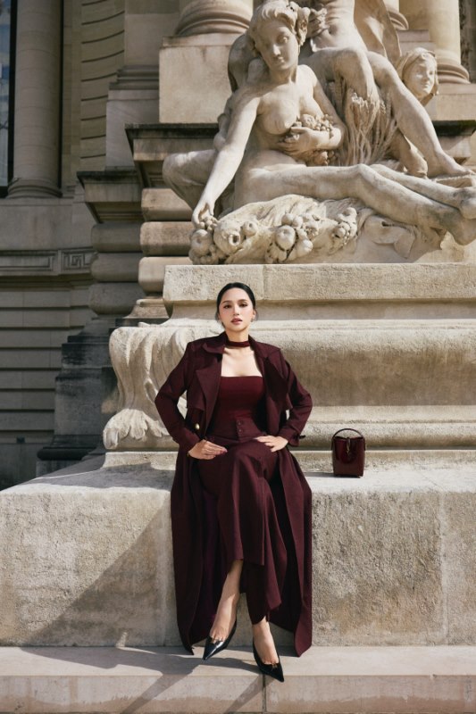 Hương Giang cùng Elise đến Miss Universe 2025