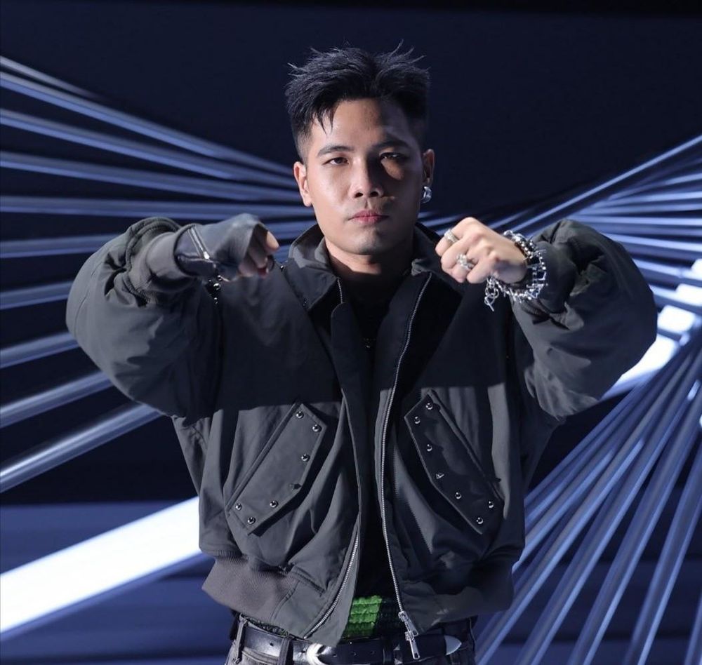 Rap Việt bùng nổ tranh cãi