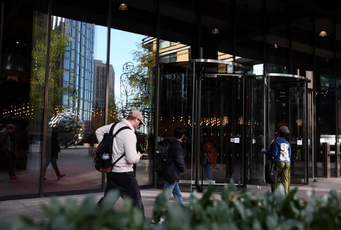 Dân văn phòng Mỹ đang sống trong sợ hãi