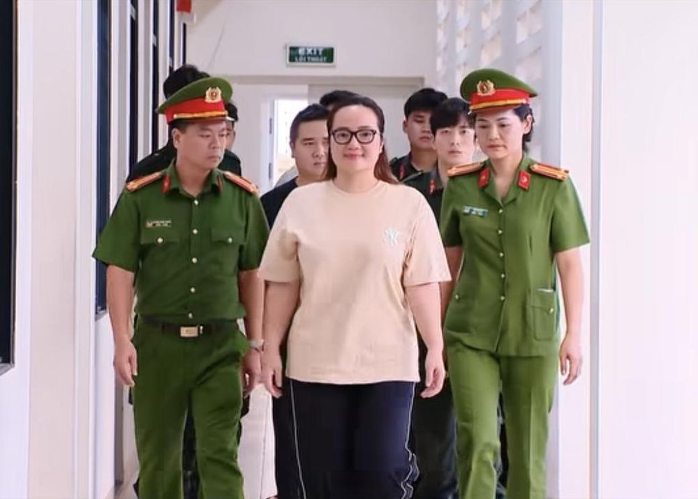 Khởi tố bà Hoàng Hường
