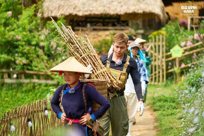 Nhà sản xuất Gia đình Haha nổi giận