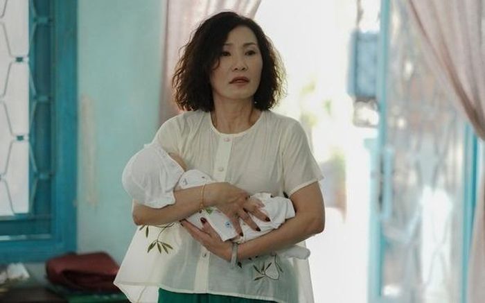 Việt Hương, Hồng Đào có cản nổi phim kinh dị Thái?