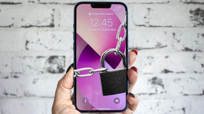 5 thói quen nguy hiểm khiến iPhone dễ bị theo dõi