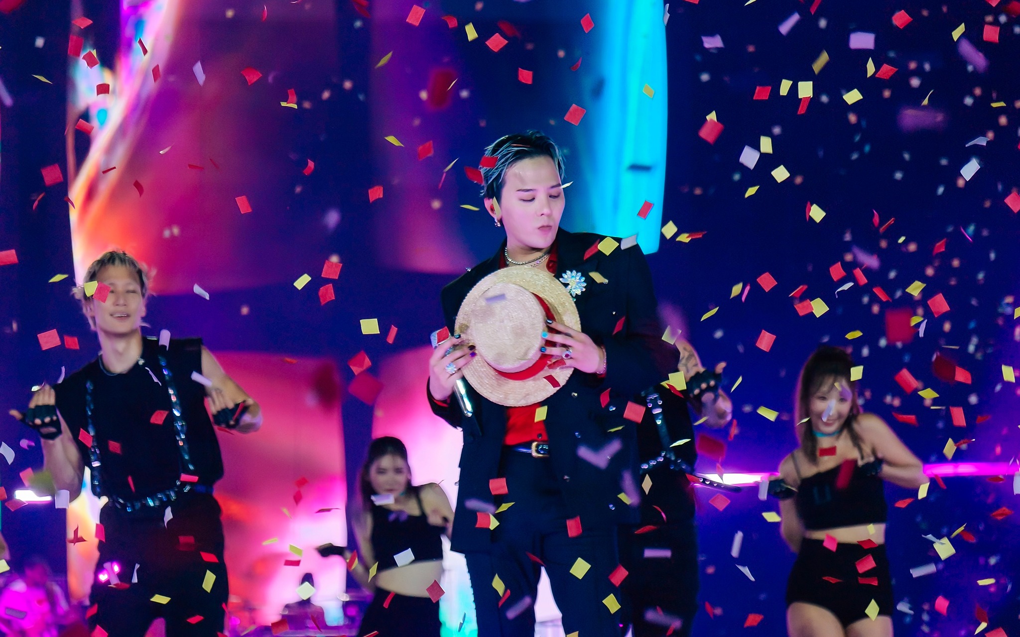 Giải mã sức hút concert G-Dragon