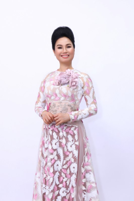 Ca sĩ Thùy Trang trải lòng về “lời hứa bỏ quên” với cha mẹ