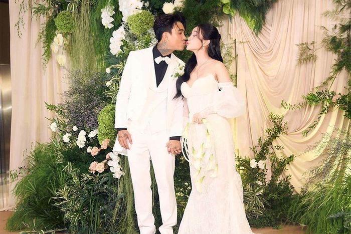 Hồ Quỳnh Hương 45 tuổi lên xe hoa và loạt sao Việt kết hôn năm 2025