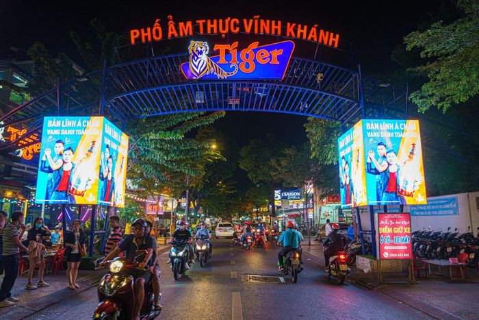Phố ốc Vĩnh Khánh TP.HCM lọt top 31 con đường hấp dẫn nhất thế giới