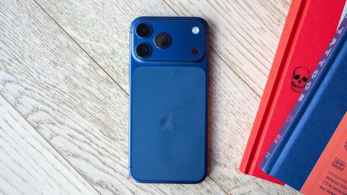 8 smartphone tốt nhất năm 2025 theo từng tiêu chí