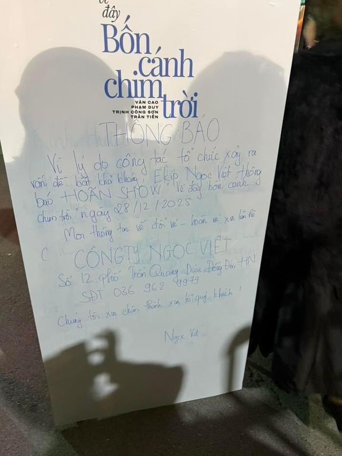 Diva Hồng Nhung: ‘Hoãn show kiểu này chắc trên đời mới có một’