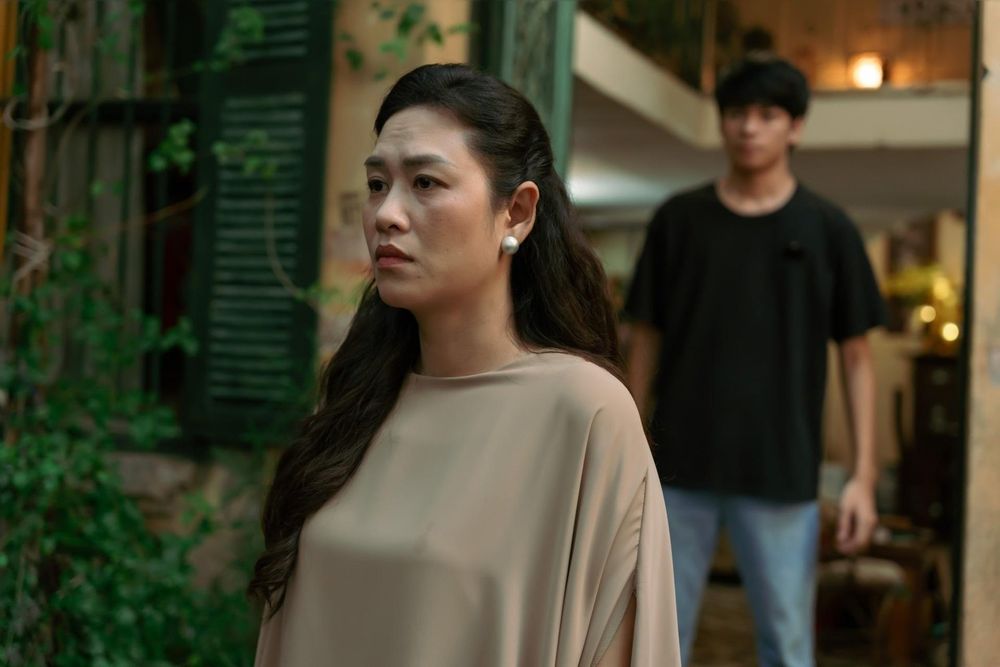 Đạo diễn trăm tỷ Việt sập ‘bẫy’