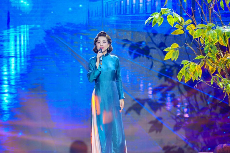 <strong>Danh ca Thái Châu đánh giá&nbsp;</strong><strong>Tuấn Tú hát “quá thật thà”</strong>